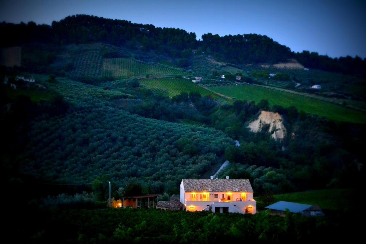 B&B Casale Fonte Vecchia Monteprandone Exterior photo